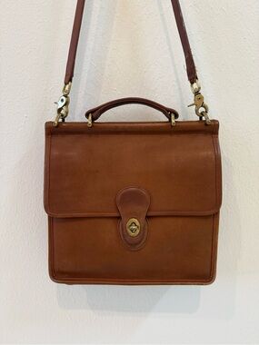 Classic Leather Coach Willis Bag in Saddle Color